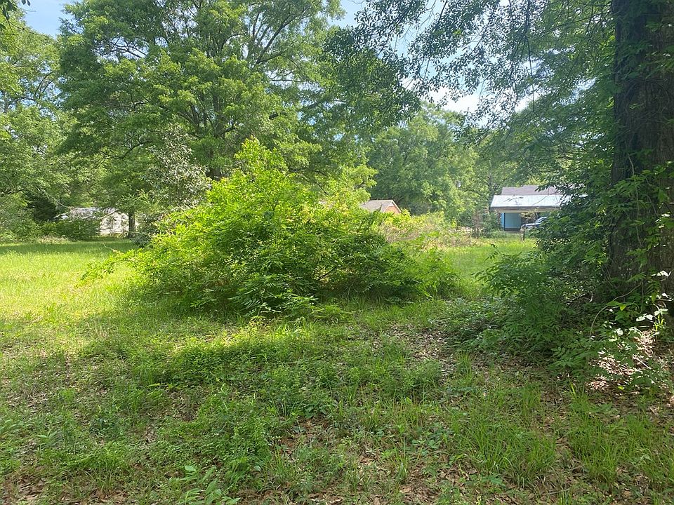 2nd image of 8th St