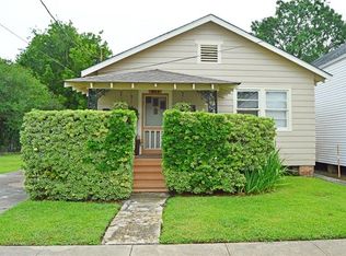 817 Derbigny St, Gretna, LA 70053