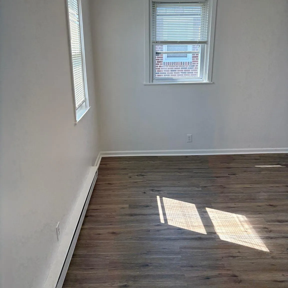 2 bed, 1600 sqft, $1,400 — Photo 2