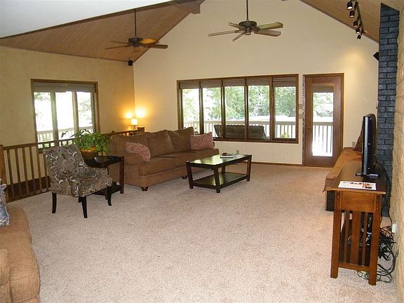 4th image of 2602 Wildwood Dr
