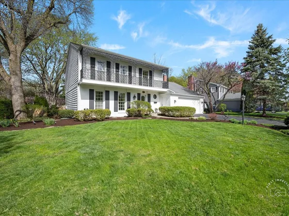 1437 Royal Saint George Dr, Naperville, IL 60563