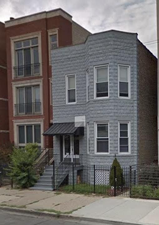 1st image of 1910 W Belmont Ave APT 1