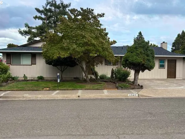 2047 Orr Ln, Eugene, OR 97405