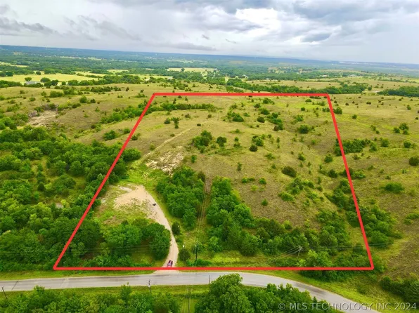 14 Buckskin Rd, Ardmore, OK 73401