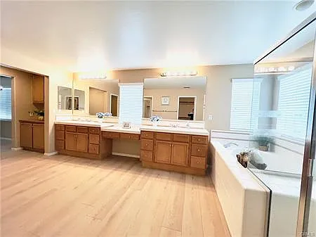 17231 Greentree Dr — Photo 24