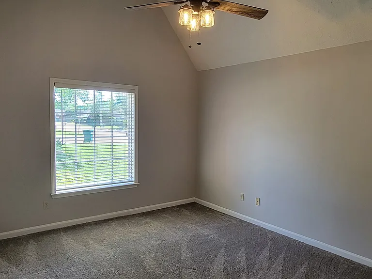 39 Baker Dr — Photo 9