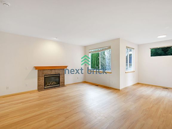 2nd image of 18006 15th Ave