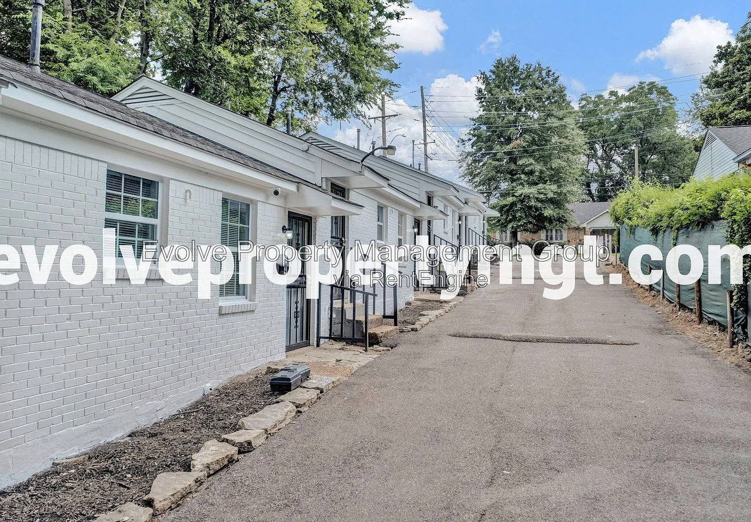2 bed, 1.0 bath, 700 sqft, $795 — Photo 3