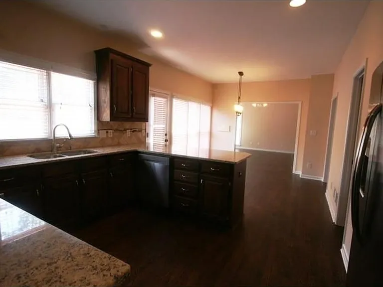 5760 Dovnick Dr — Photo 7