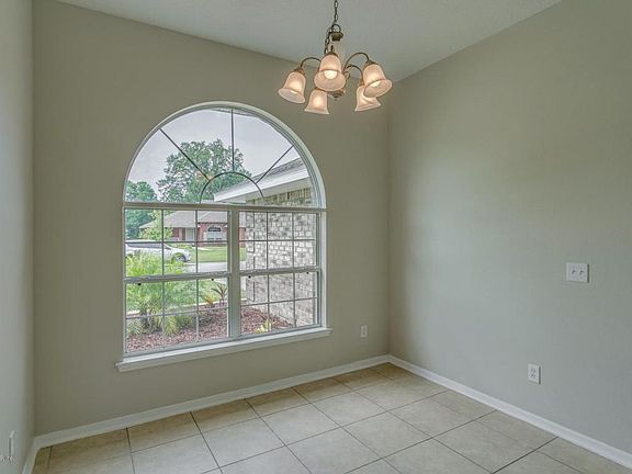 5th image of 2329 Bur Oak Pl
