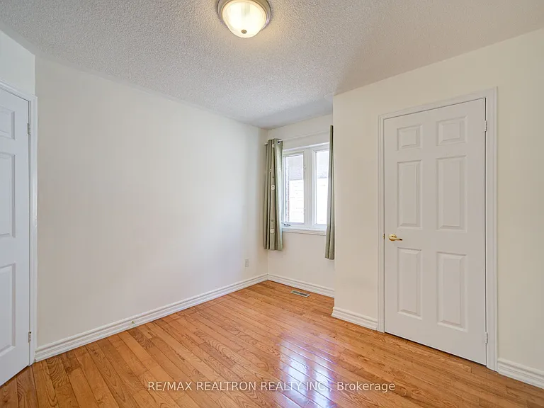 2365 Bur Oak Ave — Photo 16