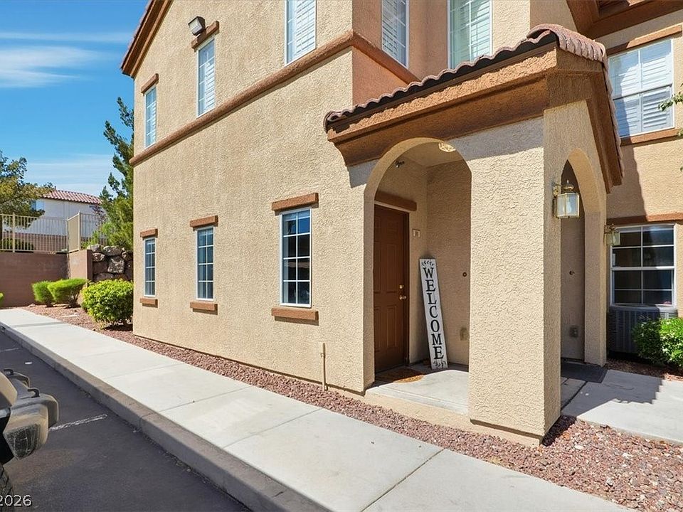 1st image of 3915 Legend Hills St Unit 101