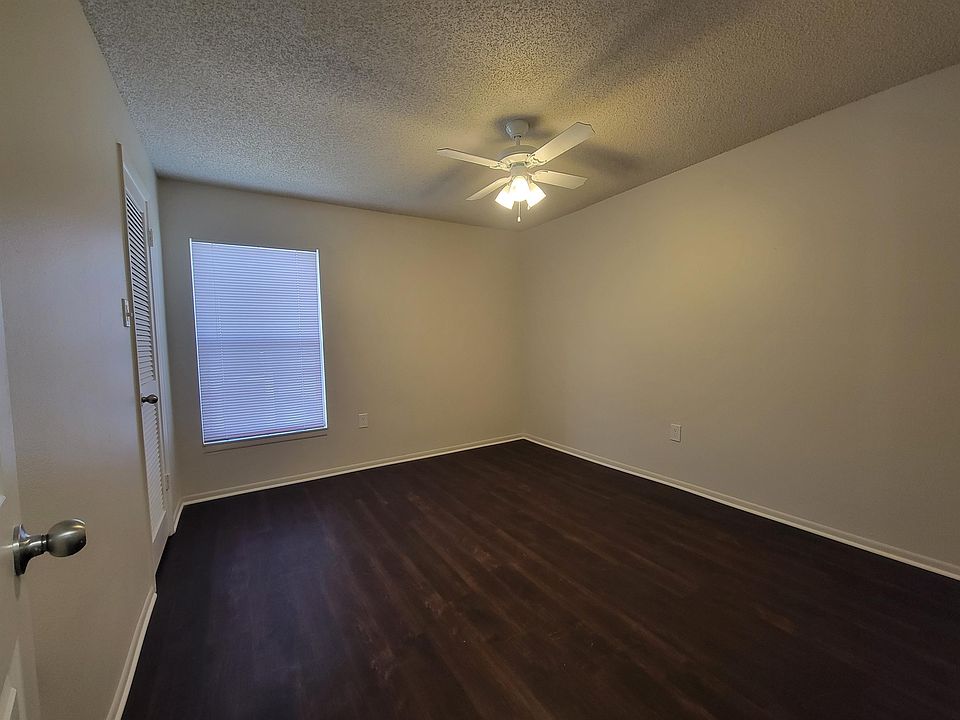 1st image of 3836 Bowline Cir Unit 101