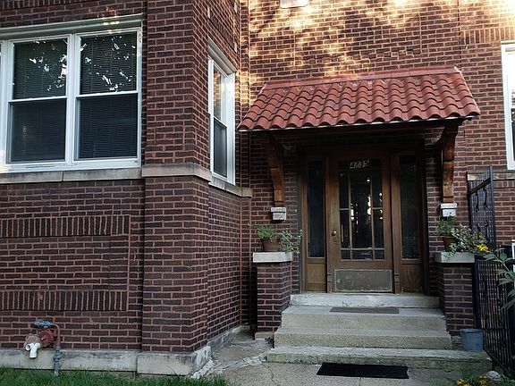 2nd image of 4735 N Washtenaw Ave #G