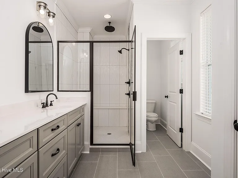 3842 W Wilson St — Photo 35