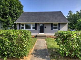 60 Brookbend Dr, Stratford, CT 06614