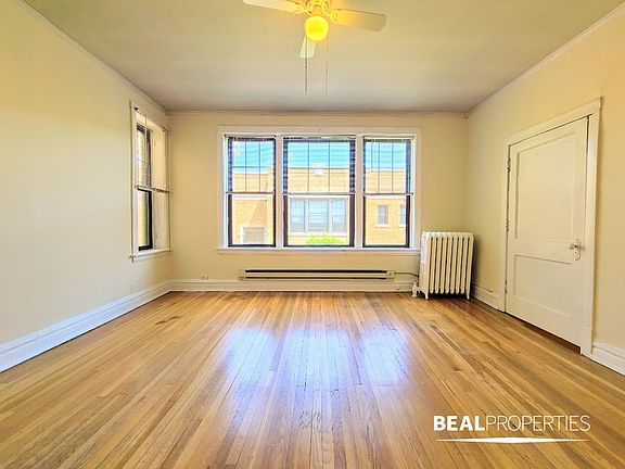 2nd image of 723.5 W Barry Ave #723X-A1