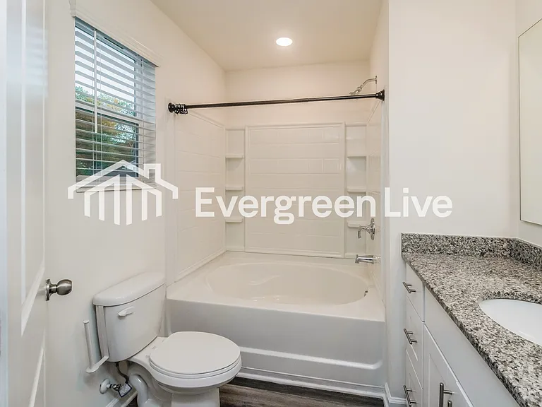 317 Wilson St — Photo 9
