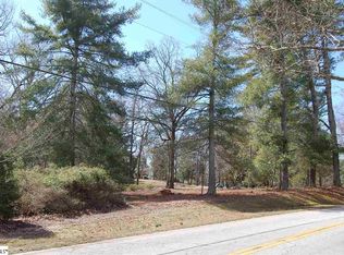 1303 Roe Ford Rd, Greenville, SC 29617