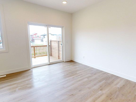 4th image of 6616 50a Ave