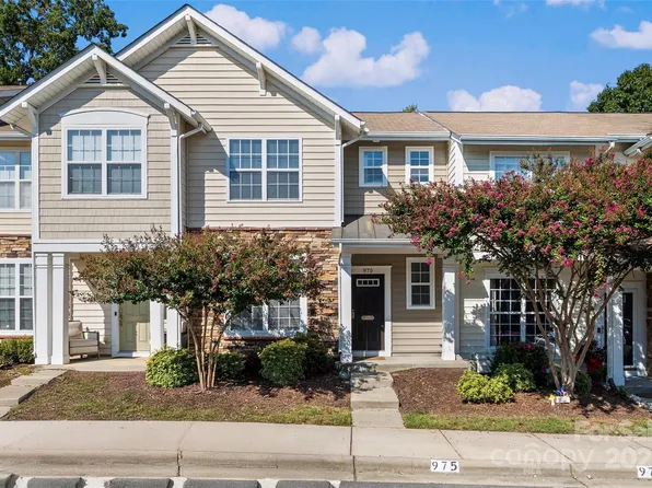 975 Copperstone Ln, Fort Mill, SC 29708