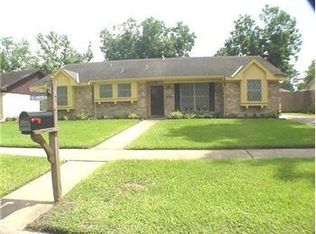 9715 Springview Ln, Houston, TX 77080