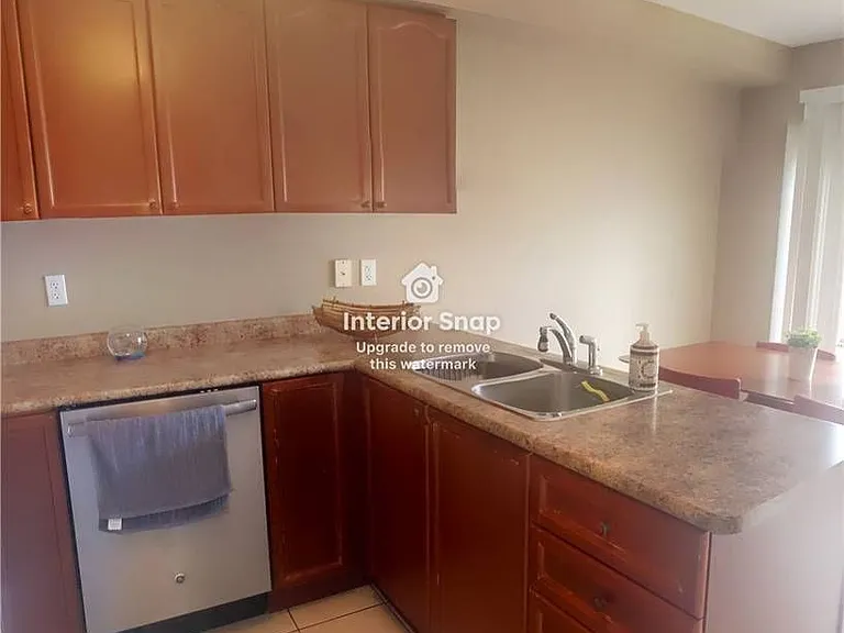 930 Gazley Cir — Photo 5