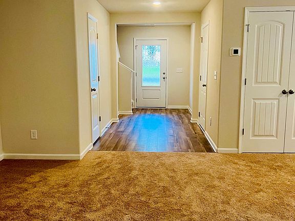 3rd image of 25 Nandina Ln