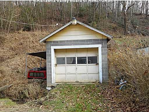 2nd image of 134 Snow Hill Dr