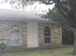 5425 Gates Dr, The Colony, TX 75056