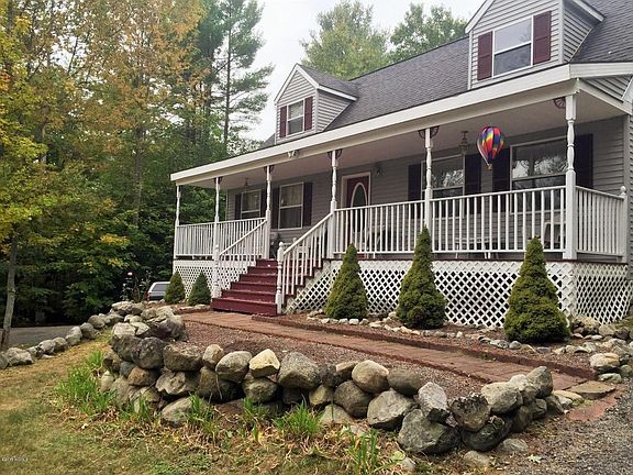 4th image of 17 Hemlock Dr