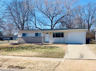 45 Radford Dr, Florissant, MO