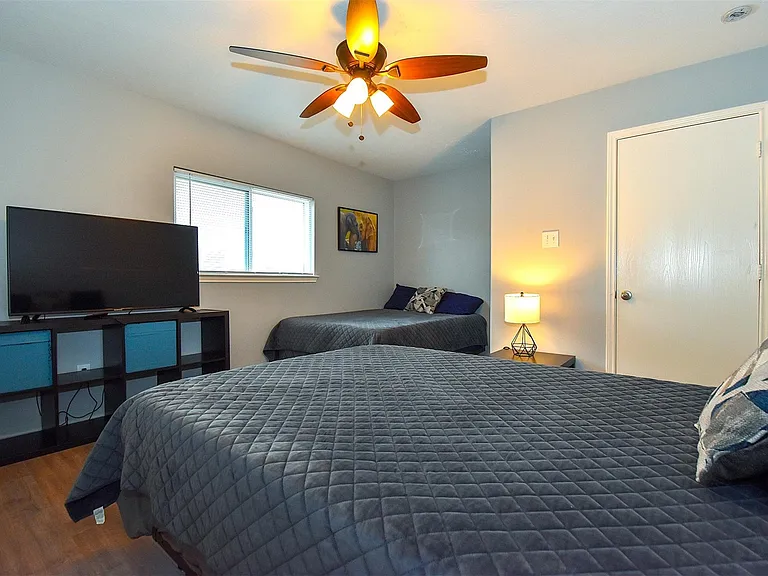 11007 Shumard Oak Ct — Photo 17