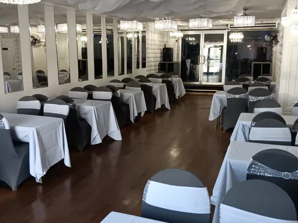 91-08 Sutter Avenue image 2 of 13