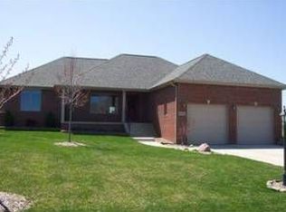 8295 Doubletree Ct, Winfield, IN 46307