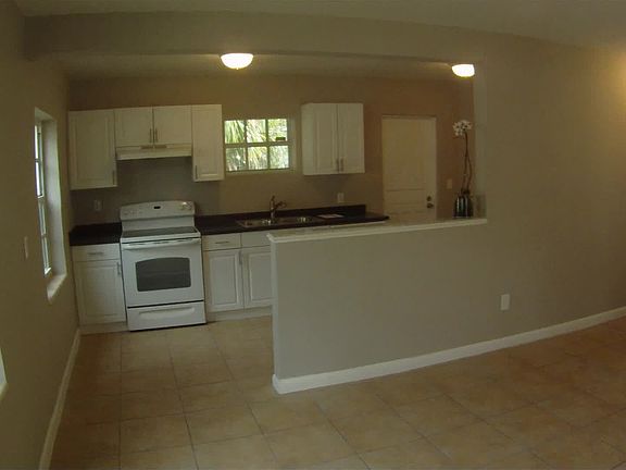 2nd image of 1260 NE 124th St