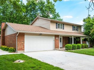 418 Fairway Dr, Fairborn, OH 45324