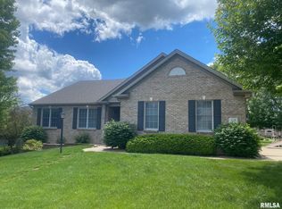 4126 W Vistaridge Ct, Peoria, IL