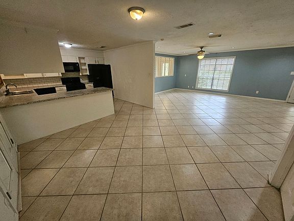 2nd image of 1304 S Twelth St