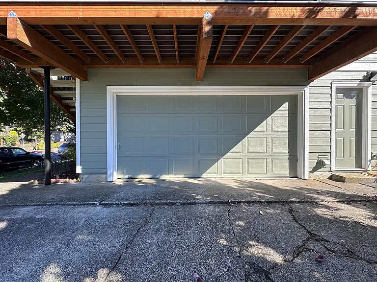 1589 NE Kane Dr — Photo 15
