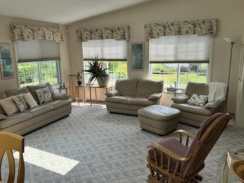 5th image of 5219 Robinhood Ln
