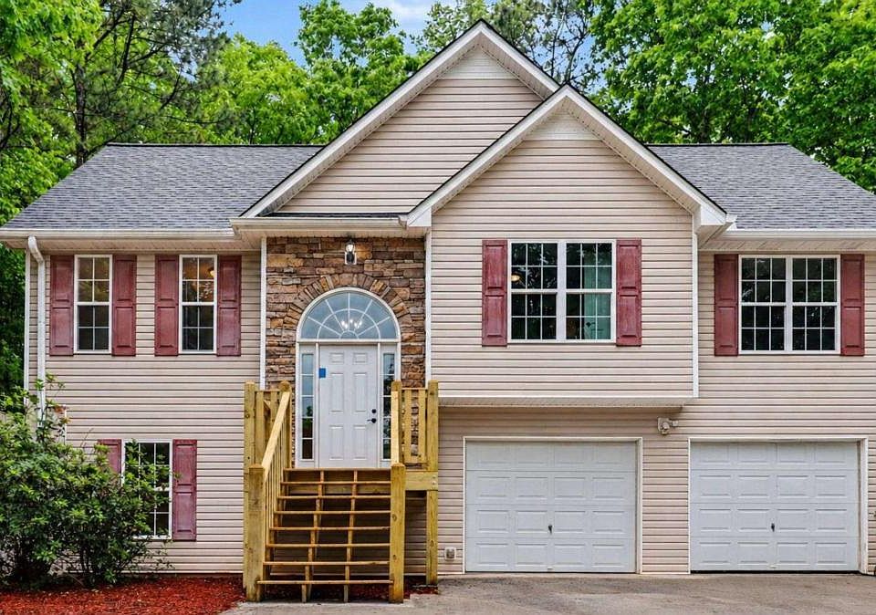 1st image of 180 Pebblebrook Way