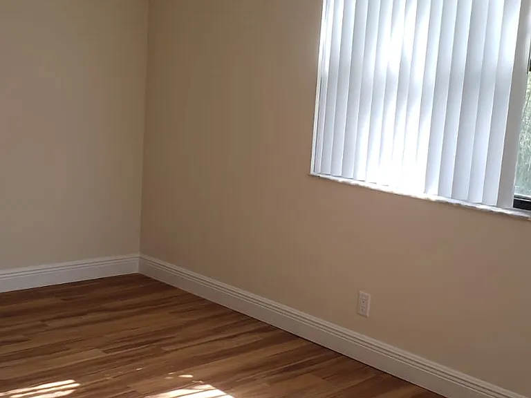 10111 W Sunrise Blvd #303 — Photo 13