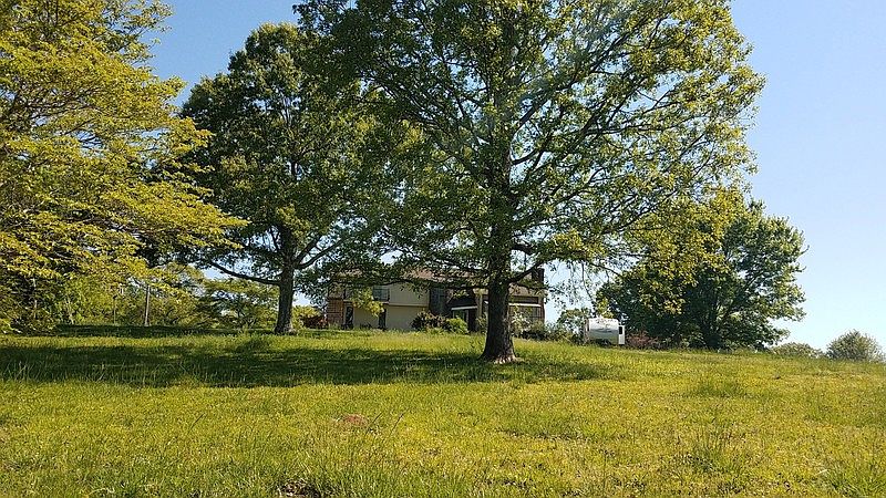 1st image of 482 Horn Ln