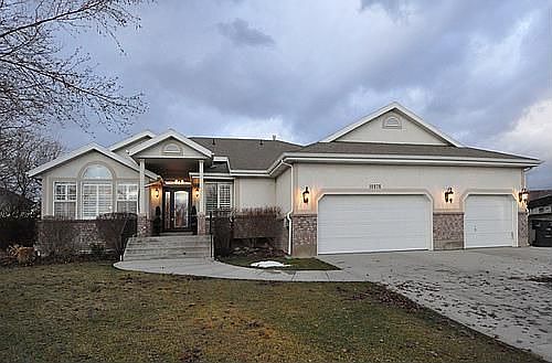 1st image of 10876 S Saddlebrooke Cir