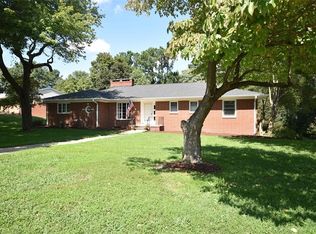 1967 Shirley Dr, Burlington, NC 27215