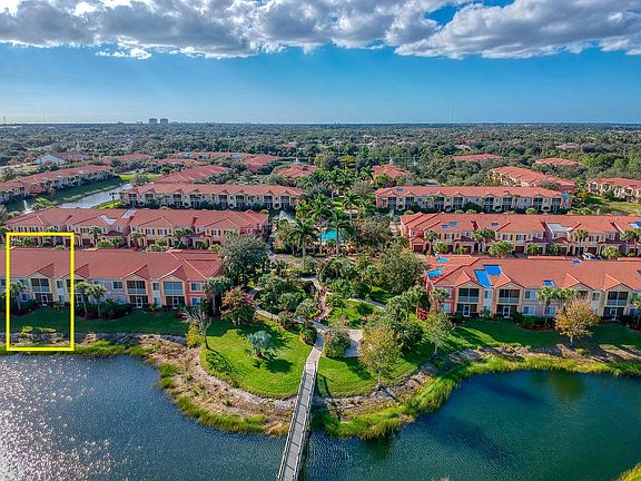3rd image of 20240 Estero Gardens Cir Unit 102