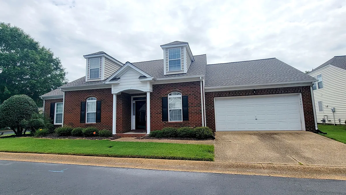 Building Photo - 4501 Greendale Dr