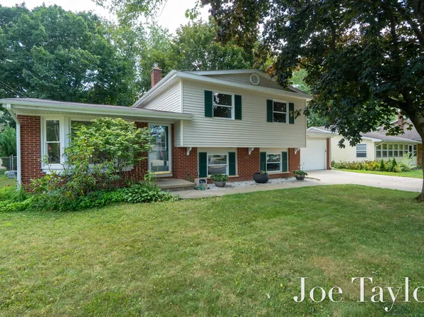 6509 Hampton St, Portage, MI 49024