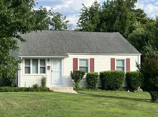 7511 Fisher Dr, Falls Church, VA 22043